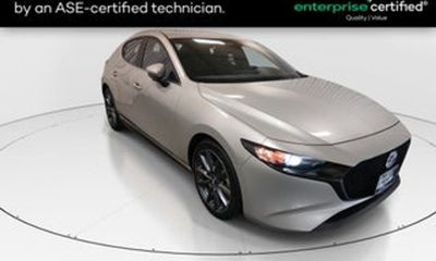 2024 Mazda MAZDA3 Preferred Package