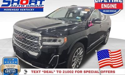 2023 GMC Acadia Denali
