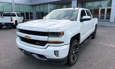 2017 Chevrolet Silverado LT