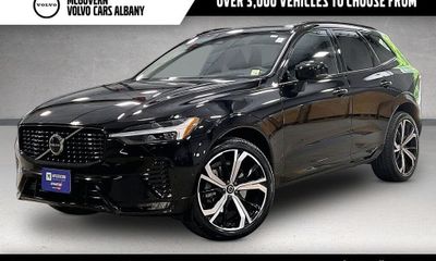 2023 Volvo XC60 Ultimate Dark