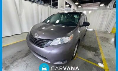2014 Toyota Sienna L 7 Passenger