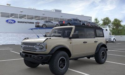 2026 Ford Bronco Badlands