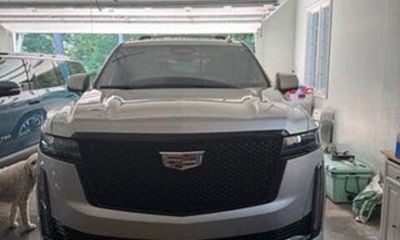 2023 Cadillac Escalade ESV Sport