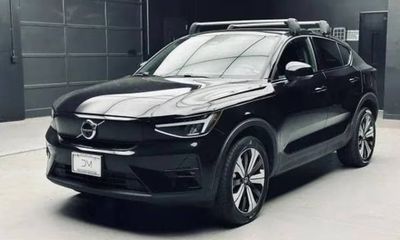2023 Volvo C40 Plus Dark