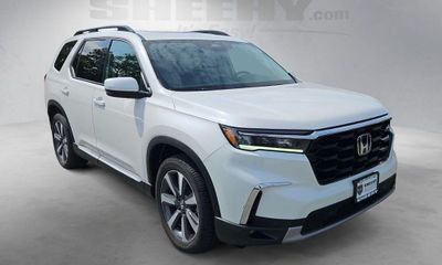 2023 Honda Pilot TRG