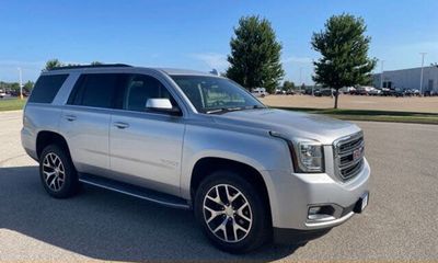 2017 GMC Yukon SLT