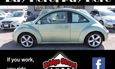 2006 Volkswagen Beetle Package 2