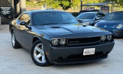 2014 Dodge Challenger Base