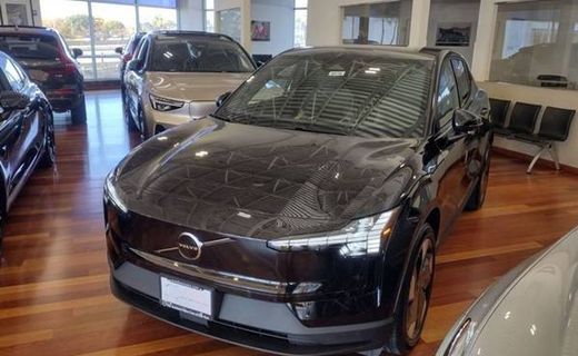 2025 Volvo EX30 Plus