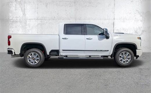 2024 Chevrolet Silverado HD High Country