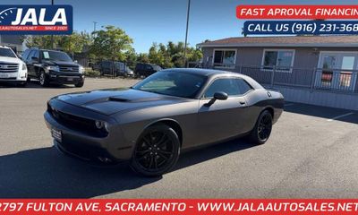 2016 Dodge Challenger SXT