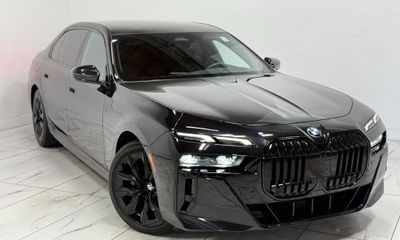 2024 BMW 740i