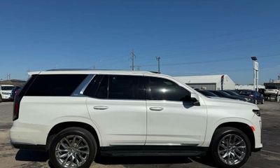 2021 Cadillac Escalade Premium Luxury