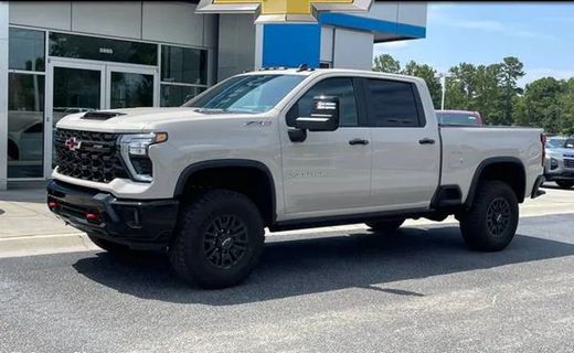2026 Chevrolet Silverado HD ZR2