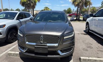 2019 Lincoln Nautilus Select