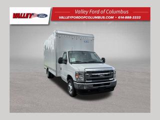 2027 Ford E-450 Base