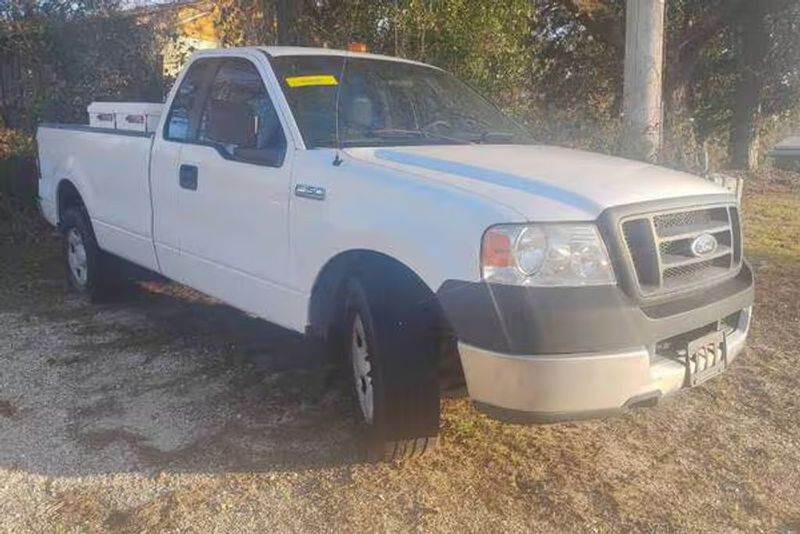 2005 Ford F 150 — a typically priced live listing
