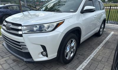 2018 Toyota Highlander LTD Platinum