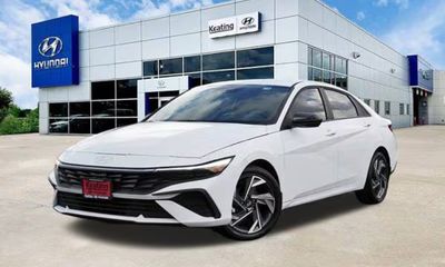 2025 Hyundai Elantra Blue SEL Sport