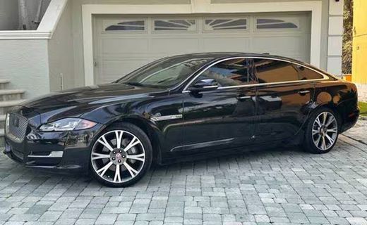 2019 Jaguar XJ