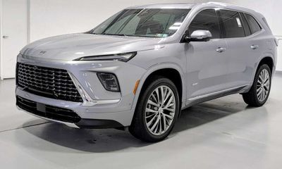 2025 Buick Enclave Avenir