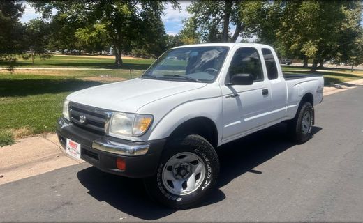 1999 Toyota Tacoma Deluxe