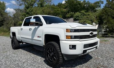 2018 Chevrolet Silverado LTZ