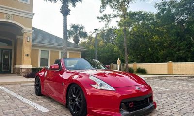 2010 Nissan 370Z Touring Roadster