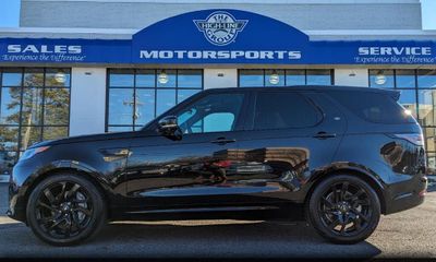 2024 Land Rover Discovery P300 Dyanmic SE