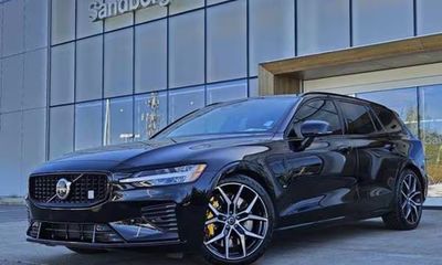 2024 Volvo V60 Polestar Engineered