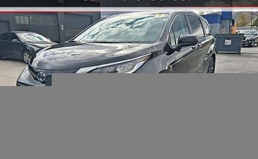 2024 Toyota Sienna XLE
