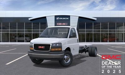 2026 GMC Savana 3500 177 Cutaway