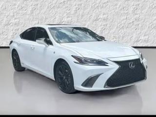 2022 Lexus ES 300H F Sport