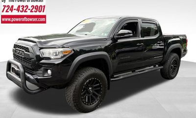 2017 Toyota Tacoma SR SR5 TRD