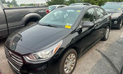 2018 Hyundai Accent SE AND SEL