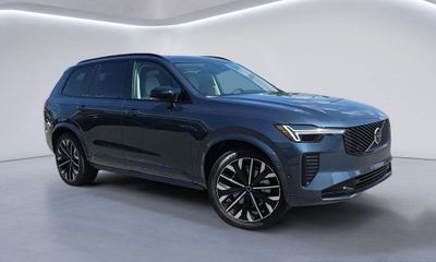 2026 Volvo XC90 Ultra Dark