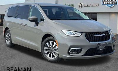 2023 Chrysler Pacifica Touring L