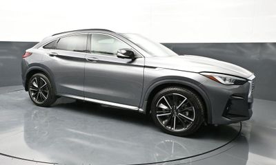 2023 Infiniti QX55 Essential