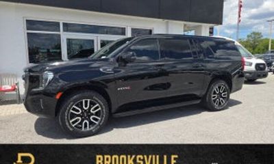 2022 GMC Yukon XL SLE