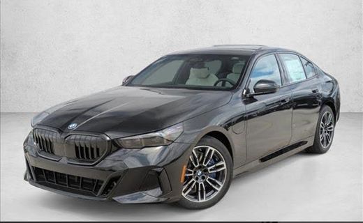 2027 BMW 550E xDrive