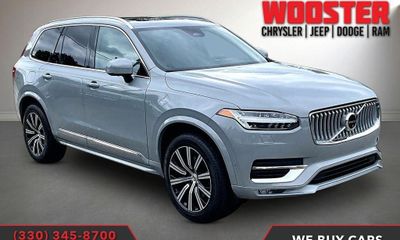 2024 Volvo XC90 Plus Bright