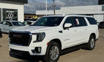 2022 GMC Yukon XL SLT