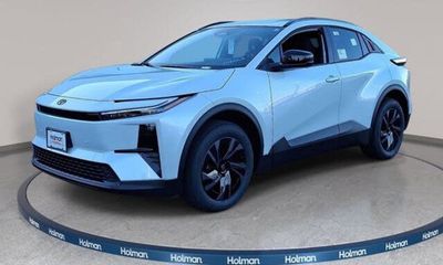 2026 Toyota C-HR SE