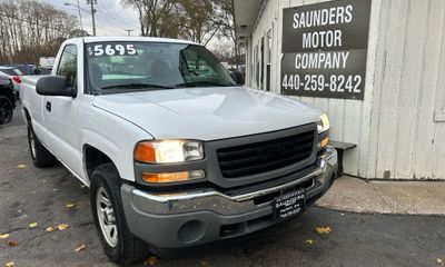 2005 GMC Sierra Work Truck
