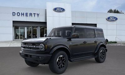 2026 Ford Bronco Outer Banks
