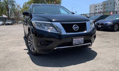 2014 Nissan Pathfinder S