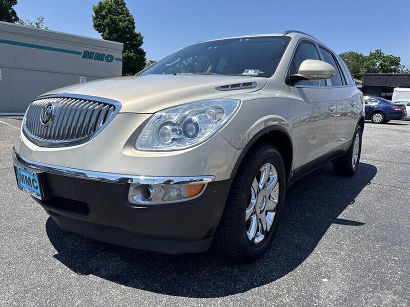 2010 Buick Enclave — a typically priced live listing