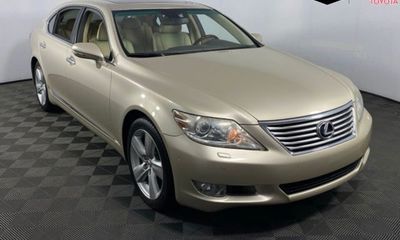 2010 Lexus LS 460