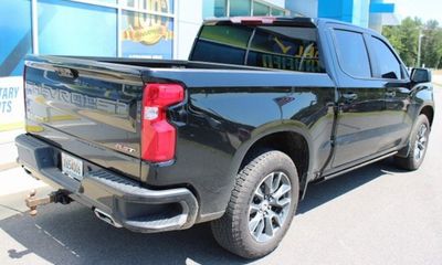 2023 Chevrolet Silverado RST