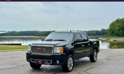 2007 GMC Sierra Denali